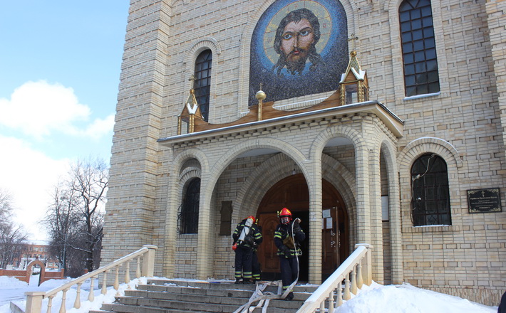 У Черкасах рятувальники “ліквідували пожежу” в найвищому православному храмі України