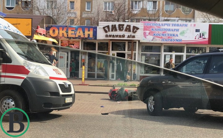 У Черкасах сталася ДТП за участі мотоцикла і автомобіля (ФОТОФАКТ)