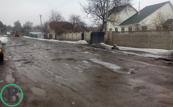 На Черкащині селяни перекривали трасу через жахливий стан доріг
