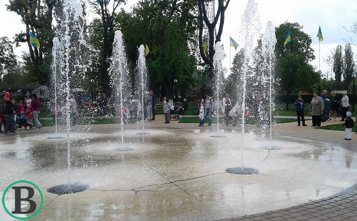 Сьогодні в Черкасах – День фонтанів (ФОТО)
