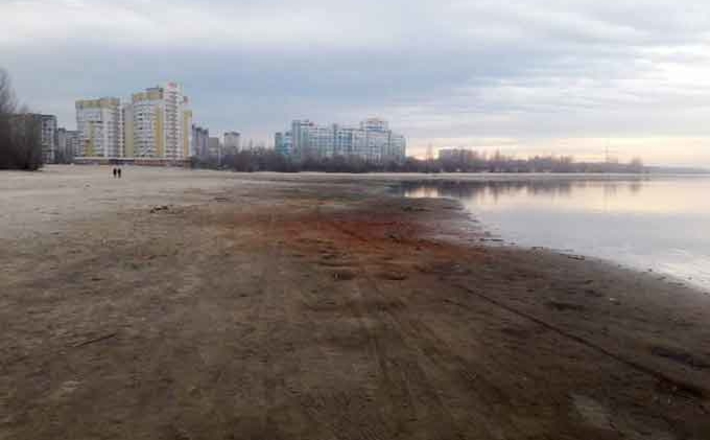 Раптовий скид води у Кременчуцькому водосховищі загрожує нересту риби