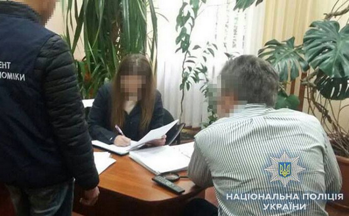 Черкаські посадовці відповідатимуть перед судом за забудову набережної