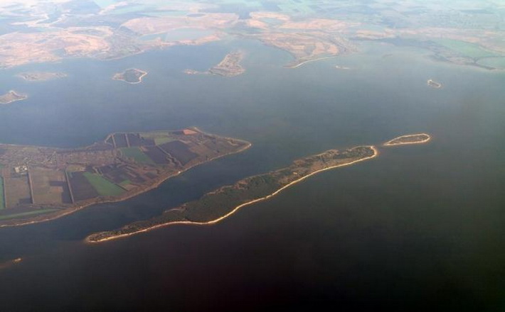 У Чорнобаївському районі сталася масштабна пожежа на острові