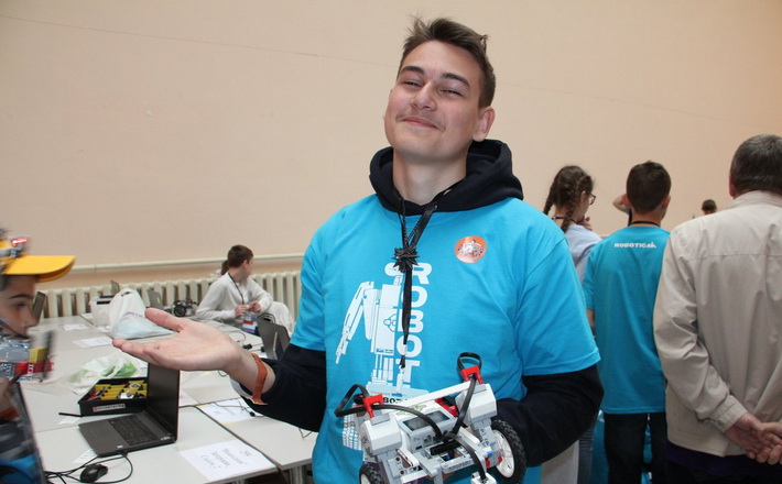 32512143_835837343267475_5851480817213112320_o