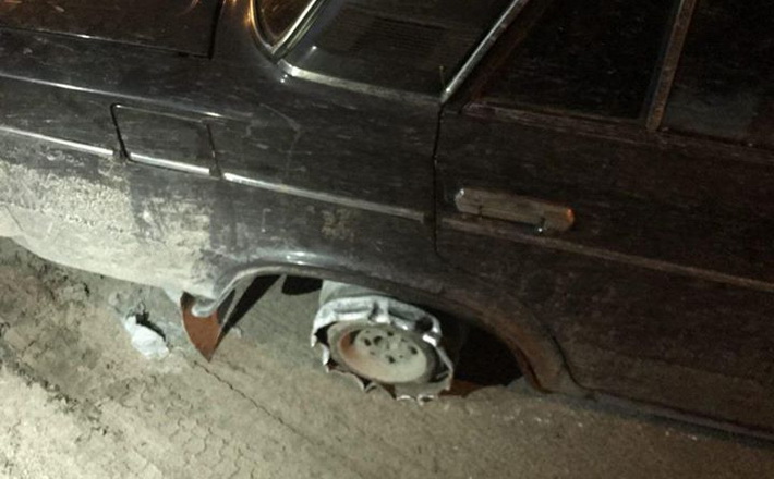 У Черкасах затримали п’яного водія, який їхав без гуми на колесі