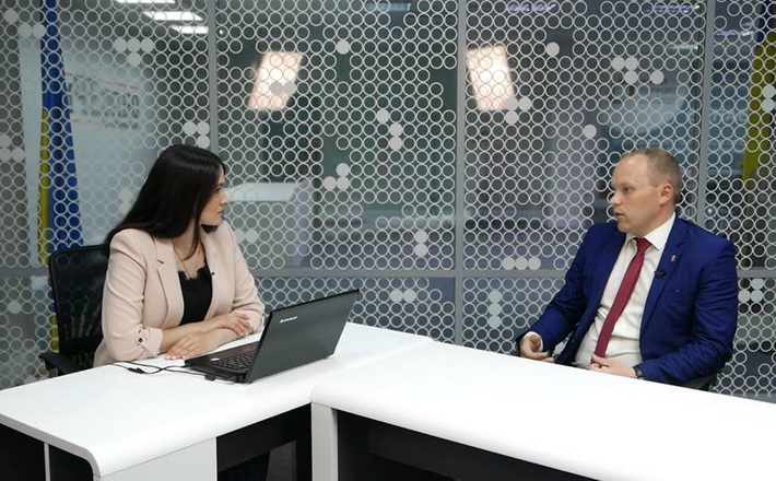 “Всі діти будуть у рівних умовах” – Сергій Воронов розповів, які зміни до закону про освіту відчують черкащани (відео)