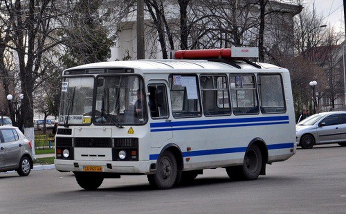 Для селян зупинок немає: депутати вимагають відмінити скандальне рішення виконкому