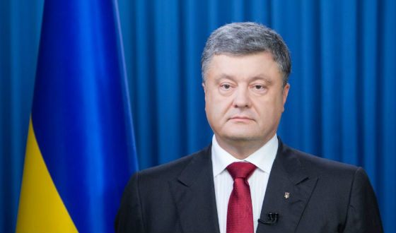 “Крутити вентлі – це не є справа Президента”, – Петро Порошенко нагадав, хто відповідає за опалення у містах (відео)