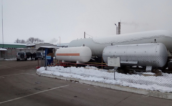 У Черкаському “прикрили” незаконну заправку