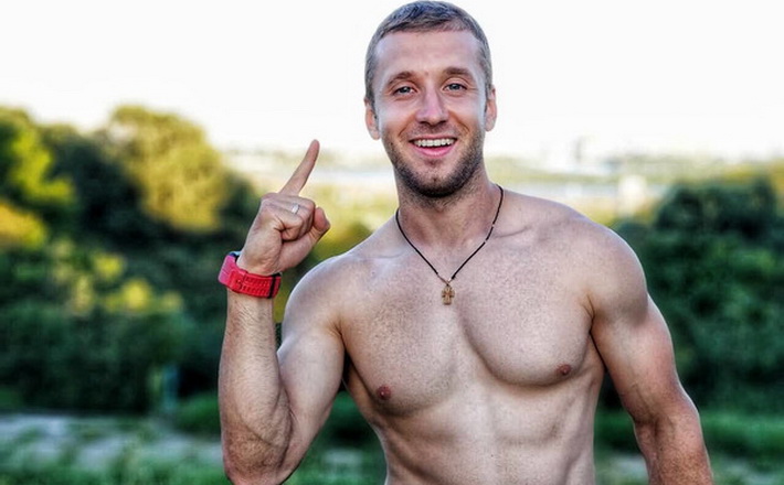 Угору, до “зірок”: молодий спортсмен з Черкащини тренує та мотивує відомих людей в Україні і не тільки (фото)