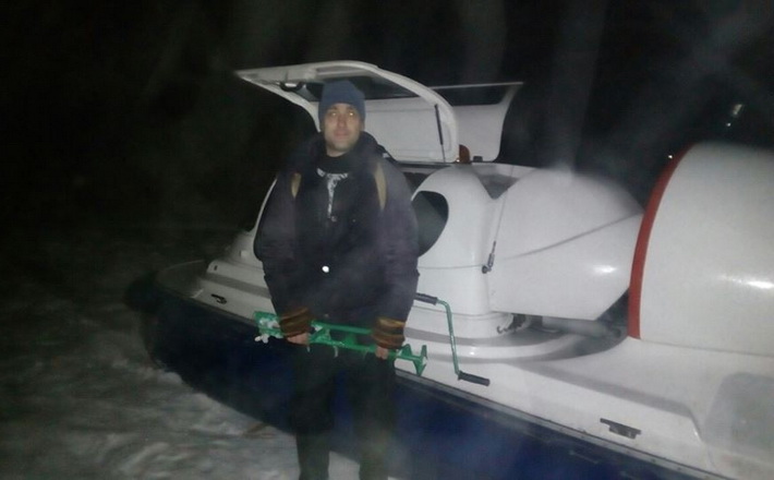 На кризі Дніпра поблизу Черкас заблукав рибалка