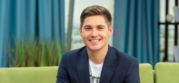 Володимир Остапчук спародіював кліп відомої співачки (ВІДЕО)