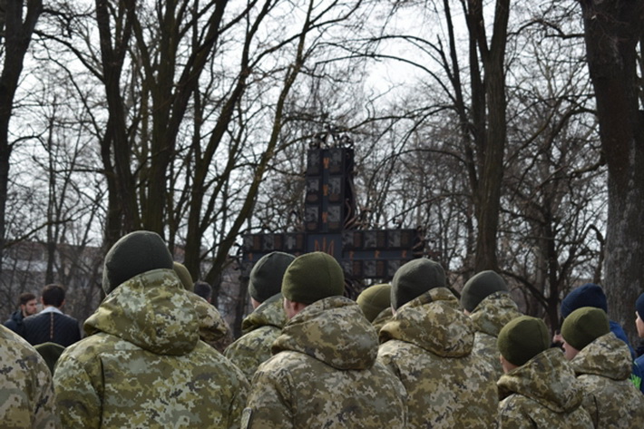 У Черкасах вшанували загиблих у зоні проведення антитерористичної операції (ВІДЕО)