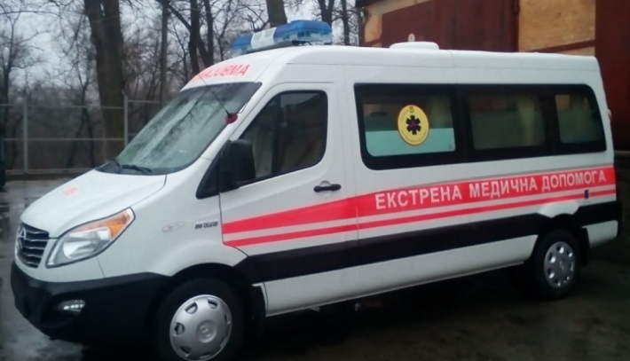 Лікар черкаського медзакладу просить про нову “швидку”