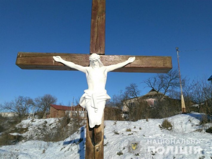На Черкащині відновили пошкоджене хасидами розп’яття Ісуса Хреста (ВІДЕО)
