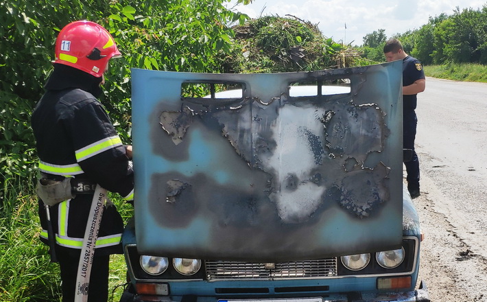 У Корсуні загорівся автомобіль (ФОТО)