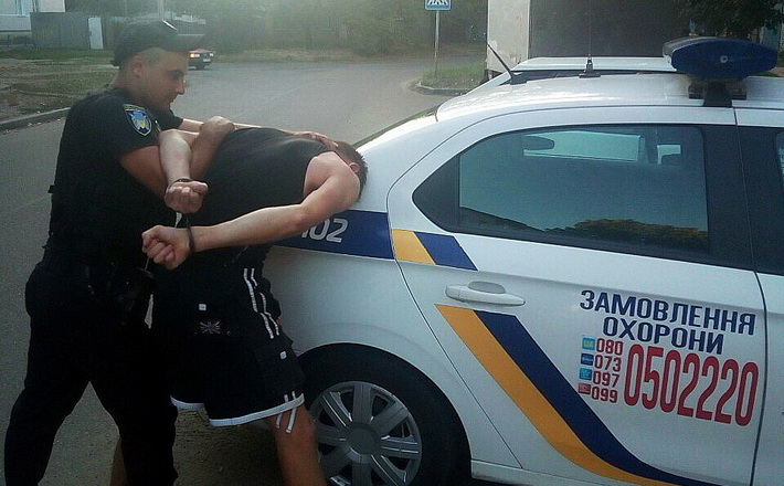 У Черкасах чоловік побив сусіда молотком