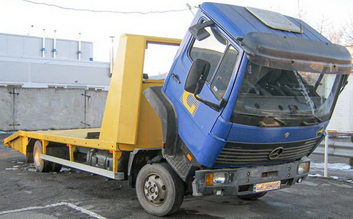 В Умані виявили грузовик із перебитим номером кузова