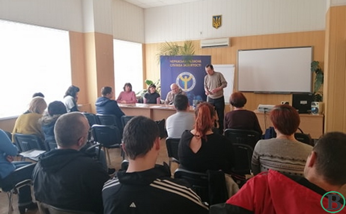 У Черкаському центрі зайнятості відбулася зустріч кандидатів на посаду водіїв тролейбусів із роботодавцем КП «Черкасиелектротранс»