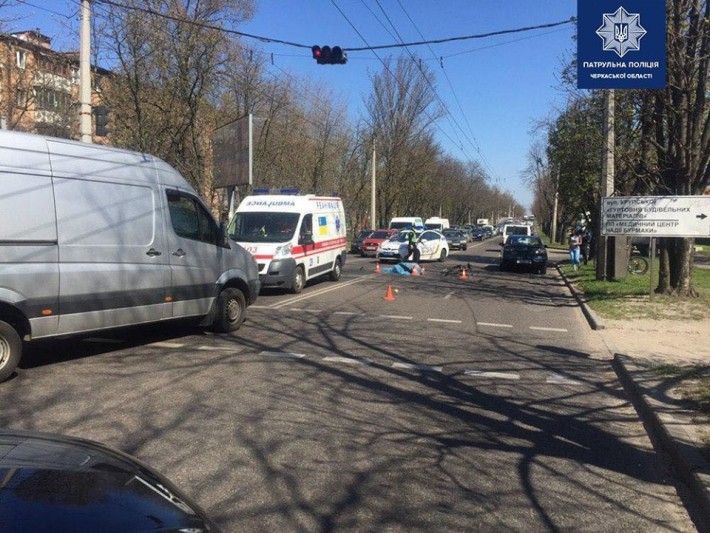Черкаські патрульні затримали водія, який збив насмерть велосипедиста