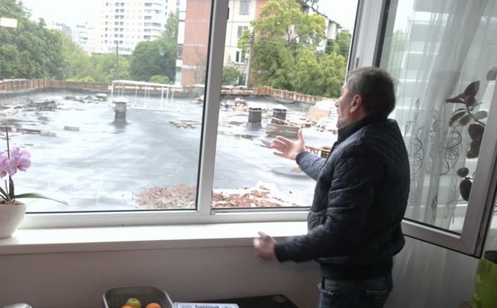 Перед вікнами мешканців черкаської багатоповерхівки може вирости 10-метрова стіна (ФОТО, ВІДЕО)