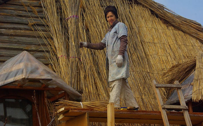 “У невмілого руки не болять”. Тамара Пархоменко – жінка, яка вміє все (ВІДЕО)