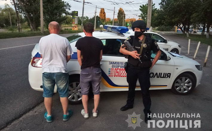 Черкасця затримали під час здачі краденого ґаджета в ломбард