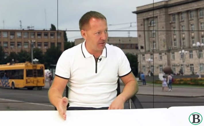 “Це був жарт”, – Віталій Ільченко про переміщення міськради в облдержадміністрацію (ВІДЕО)