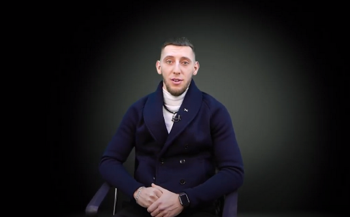 “Невідоме про відомих”: учасник телешоу “Хата на тата” Марк Чайковський (ВІДЕО)