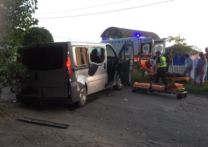 Автокатастрофа в Черкасах: одна людина загинула, семеро травмувалися (ОНОВЛЕНО)