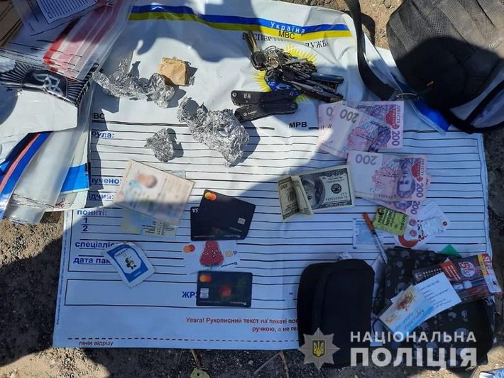 Затримали з краденою технікою:  правоохоронці зупинили групу квартирних крадіїв