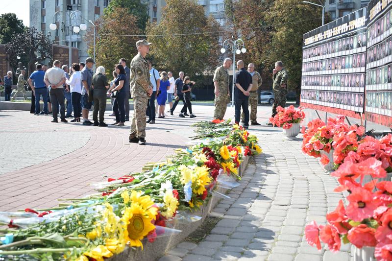Вшанування пам’яті захисників України відбулось сьогодні в Черкасах (ФОТО)