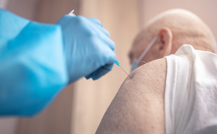 Від початку кампанії в області провели майже 250 тисяч щеплень