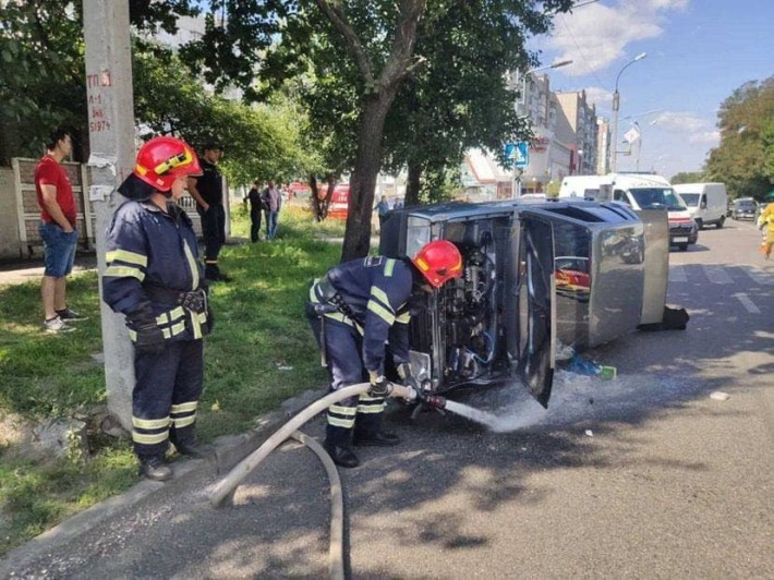 У Черкасах зіштовхнулися два автомобілі