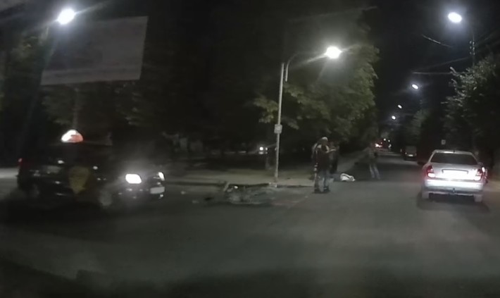 Ввечері у Черкасах сталась ДТП: постраждалий мотоцикліст у важкому стані