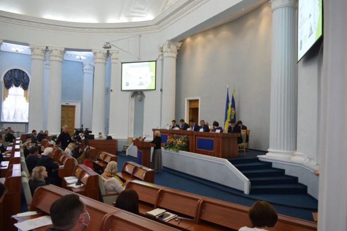 Посилити роботу контролюючих органів та модернізувати очисні споруди: в ОДА обговорили вирішення питання забрудненості річок
