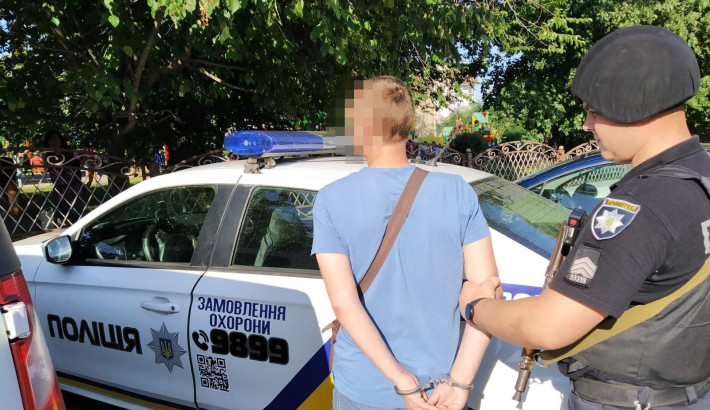 Побив жінку та викрав її влосипед: у Черкасах затримали злочинця