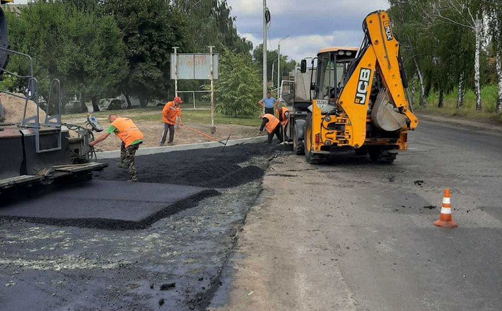 У Черкасах облаштовують дорогу із коловим рухом