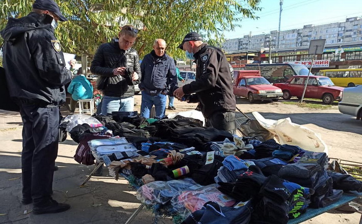 У Черкасах продовжують боротьбу зі стихійною торгівлею (ФОТО)
