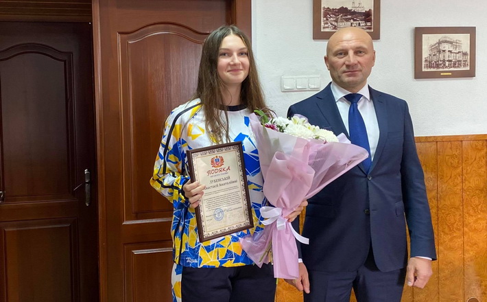 Сьогодні у Черкасах відзначили нагородами місцевих баскетболісток та їх тренера