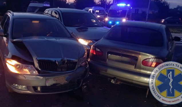 Потрійна ДТП у Черкасах: серед постраждалих є діти
