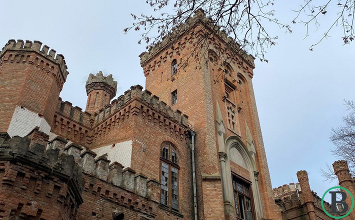 Клаптик Англії на Черкащині: унікальний замок нарешті рятуватимуть від повної руйнації (ВІДЕО)
