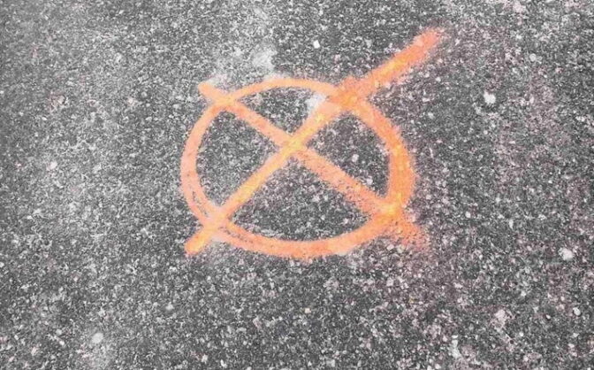 Черкащан закликають знищувати ворожі мітки на дорогах