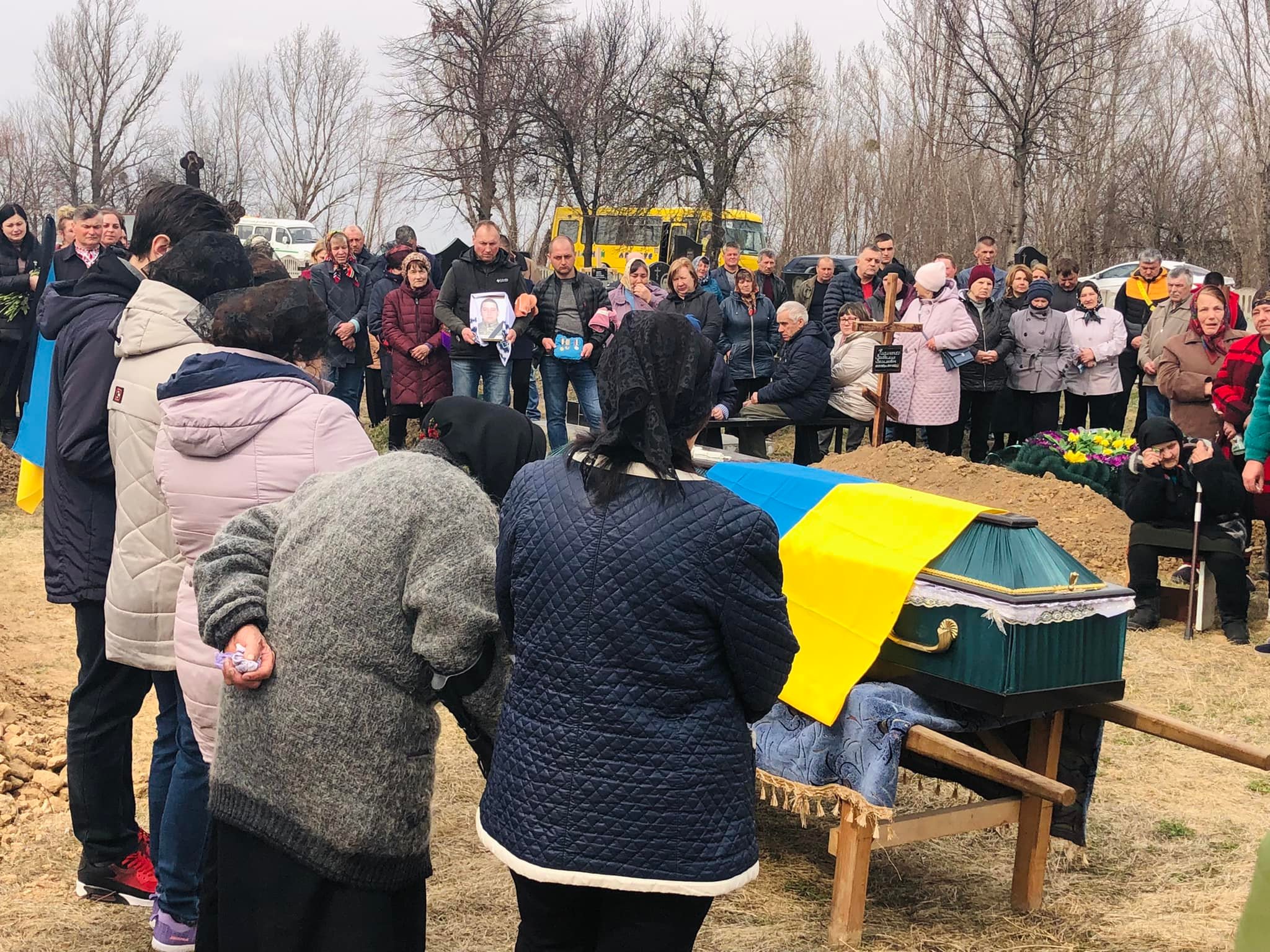 На Звенигородщині попрощалися із шістьма українськими військовими (ФОТО)