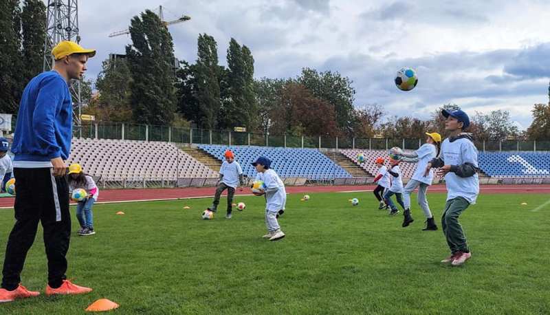 На Черкащині проводять заняття з футболу для дітей захисників України та переселенців