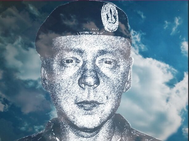 Воював у Маріуполі: військового із Канева нагородили посмертно