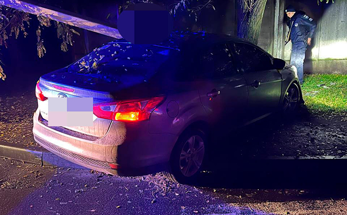 У Черкасах п’яний водій в’їхав в електроопору