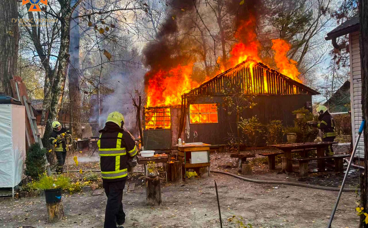 На Черкащині згорів дачний будинок
