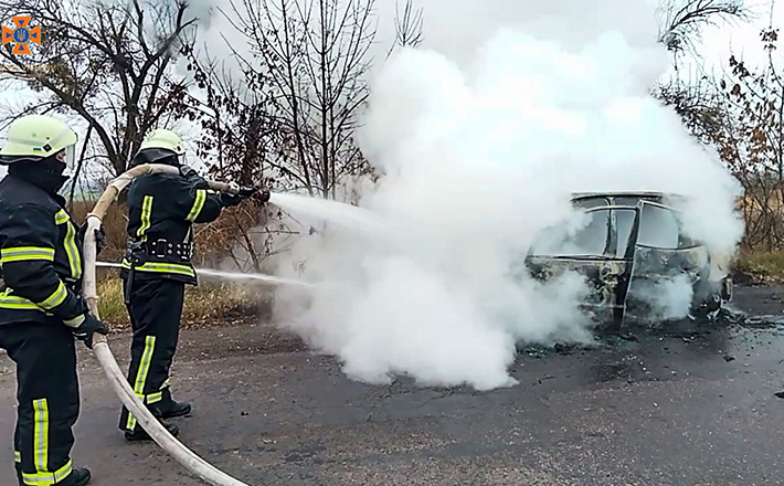 На Золотоніщині рятувальники ліквідували пожежу автомобіля