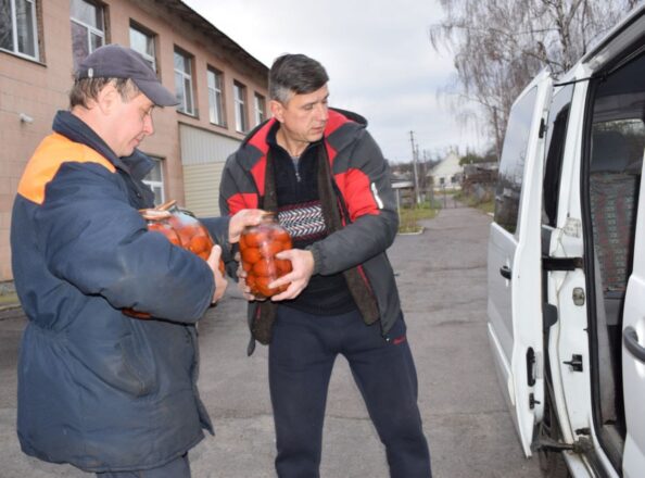 Із Чигирина в Бучу відвезли тонну продуктів